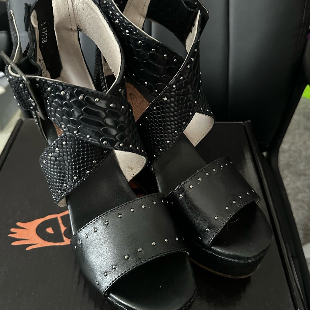 Freebird by Steven Black Textured Heels